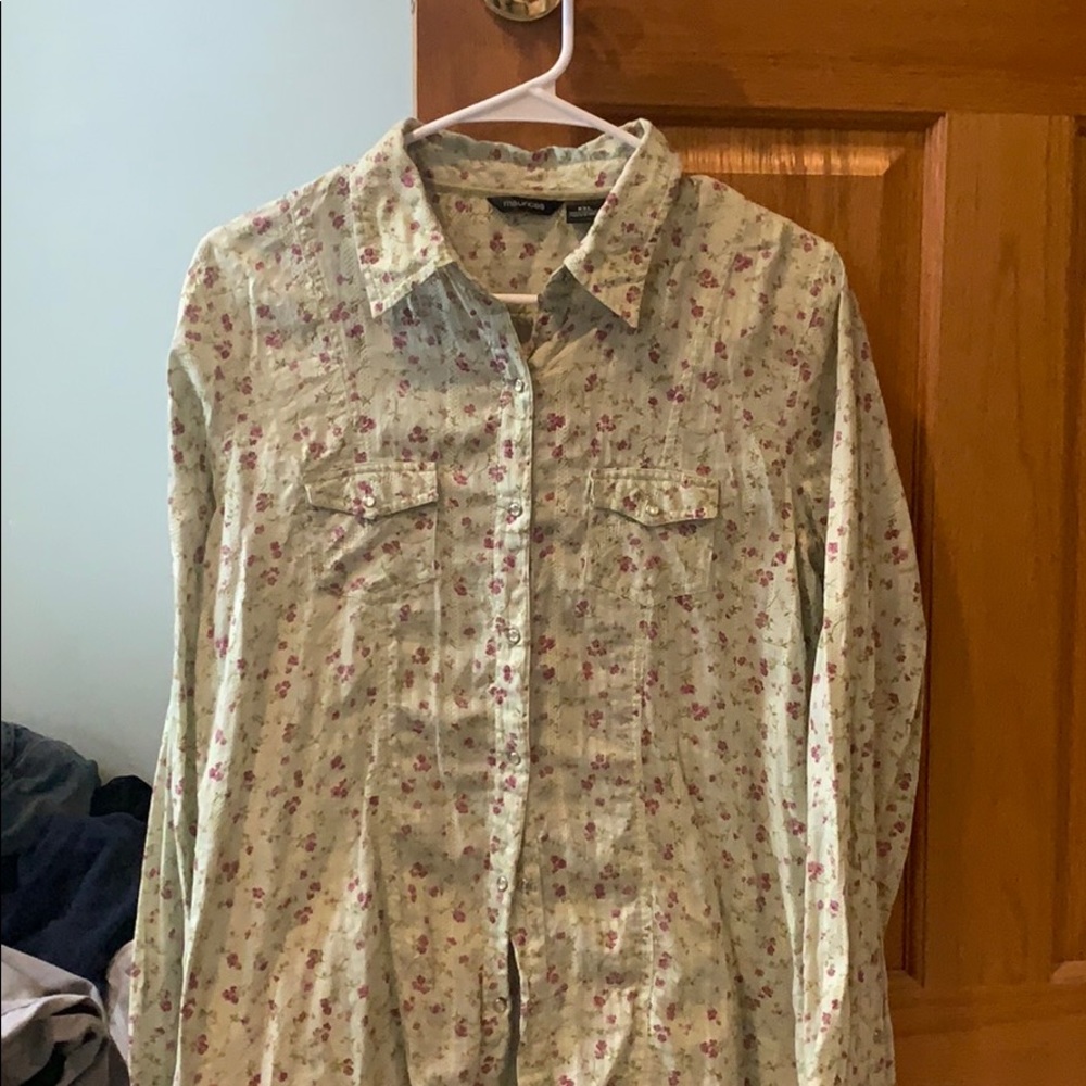Maurices top